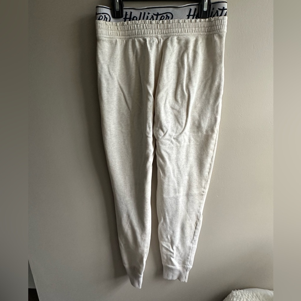 Hollister, light gray high rise, cuffed ankle, Hollister waistband
